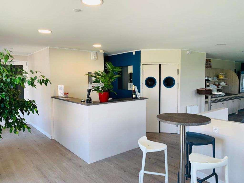 Brit Hotel Morlaix Saint-Martin-des-Champs  Restaurant photo